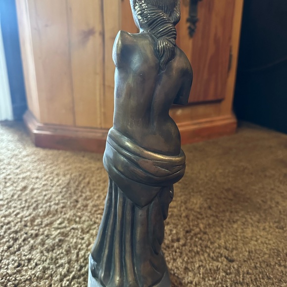 Mid Century Modern Brass Statue of a Greek Woman - Picture 5 of 9